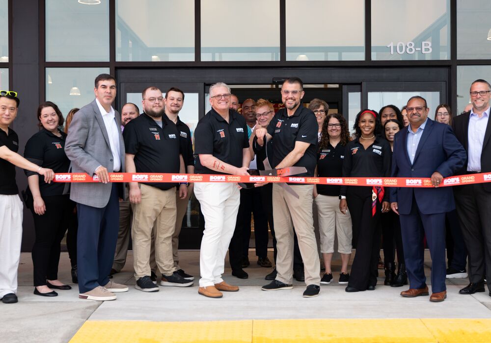 Bob’s Discount Furniture donates $5,000 to Spartanburg organizations during grand opening