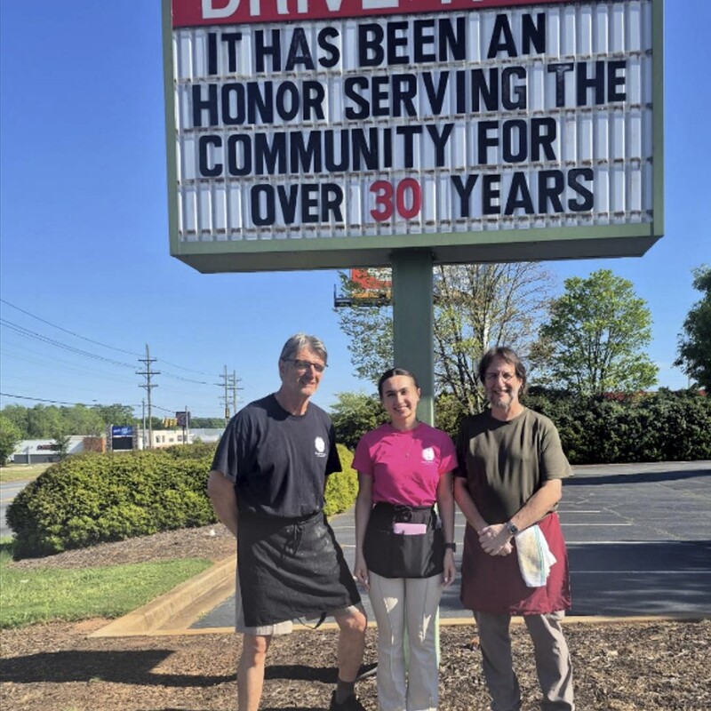 Clock Family Restaurant of Duncan closes, putting finishing touch on long-held dream